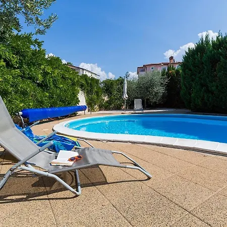 With Swimming Pool Novigrad - 7078 Апартаменты *