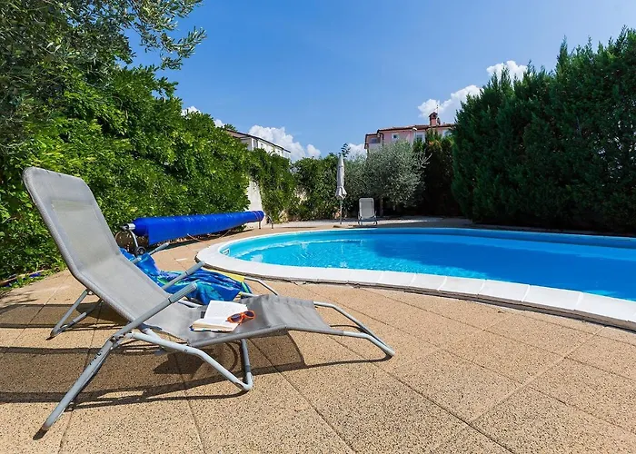 With Swimming Pool Novigrad - 7078 Apartman *