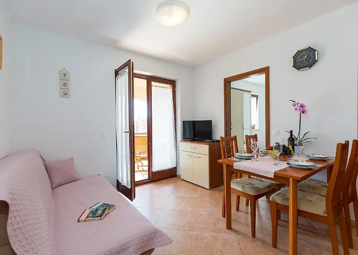 Apartman With Swimming Pool Novigrad - 7078 Novigrad (Istria)